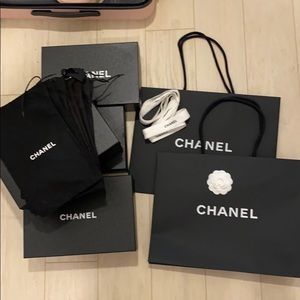 Chanel gift packaging bundle bag box ribbon flower